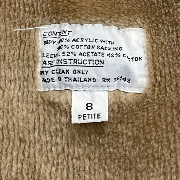 Vintage Misty Harbor Tan Trench Coat with removable lining - 8P - Picture 5 of 11